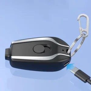 باور بانك ميدالية Type-C (كبسولة) بسعة 1500mAh، يشبك مباشرة في الجوال للطوارئ.